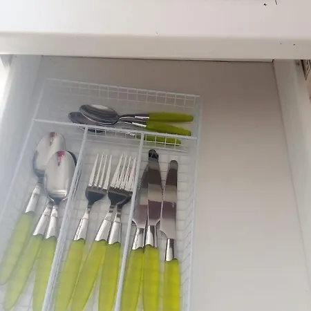 Estudio Encantador Cerca Del Carrefour Rosaleda 1 Apartamento