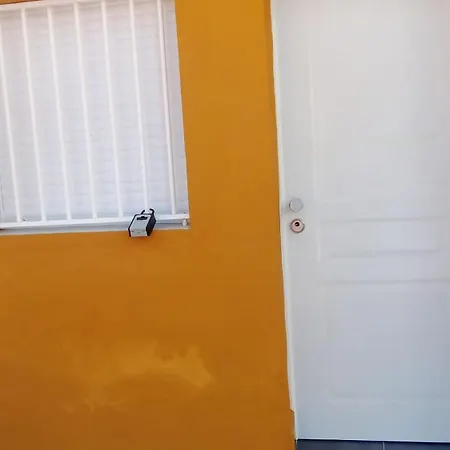 Estudio Encantador Cerca Del Carrefour Rosaleda 1 Apartamento *