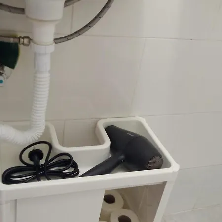 Estudio Encantador Cerca Del Carrefour Rosaleda 1 Apartment