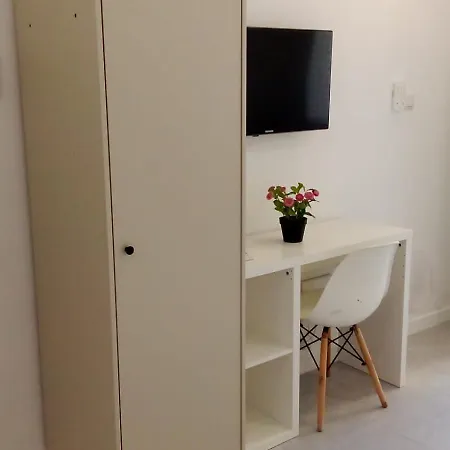 Estudio Encantador Cerca Del Carrefour Rosaleda 1 Apartment Malaga