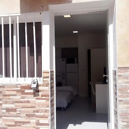 Estudio Encantador Cerca Del Carrefour Rosaleda 1 *