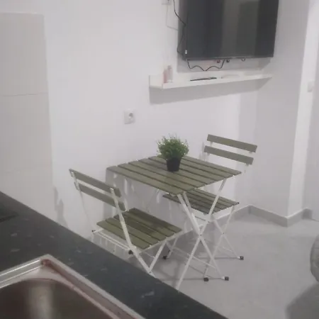 Estudio Encantador Cerca Del Carrefour Rosaleda 1 Malaga